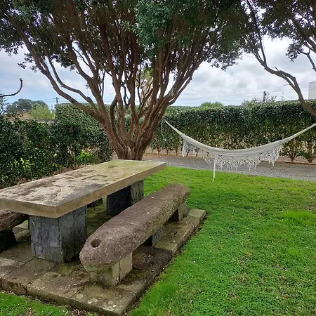 Retiro Camelias 2 * Lajes das Flores