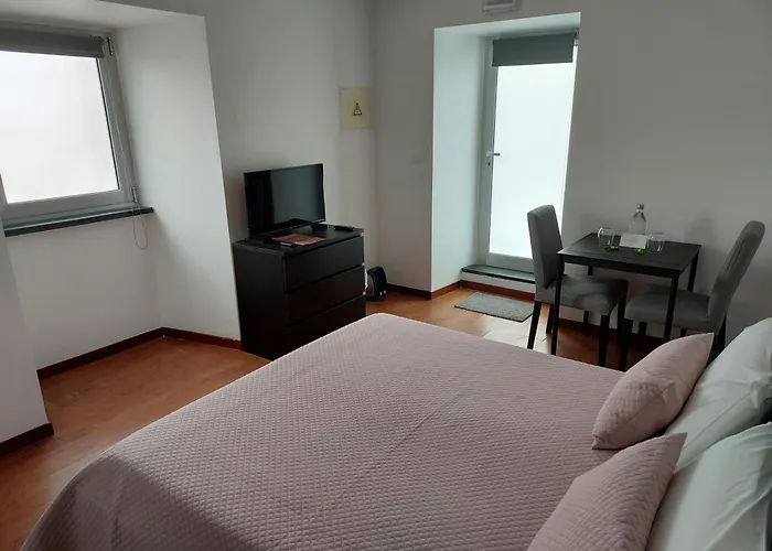 Apartament Retiro Camelias 2 *